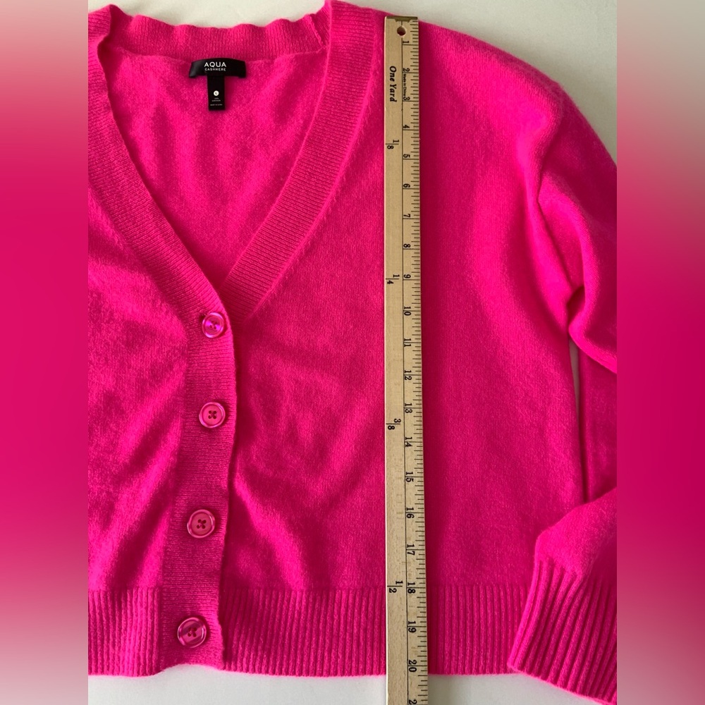 Aqua Womens Front Button Cashmere V-Neck Cardigan Sweater V10337 Neon Pink L - Picture 10 of 16